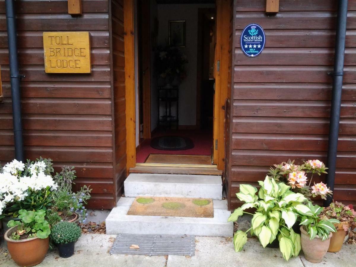 Toll Bridge Lodge Banchory Bagian luar foto